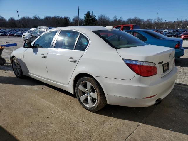 WBANV13548BZ47835 - 2008 BMW 528 XI WHITE photo 2