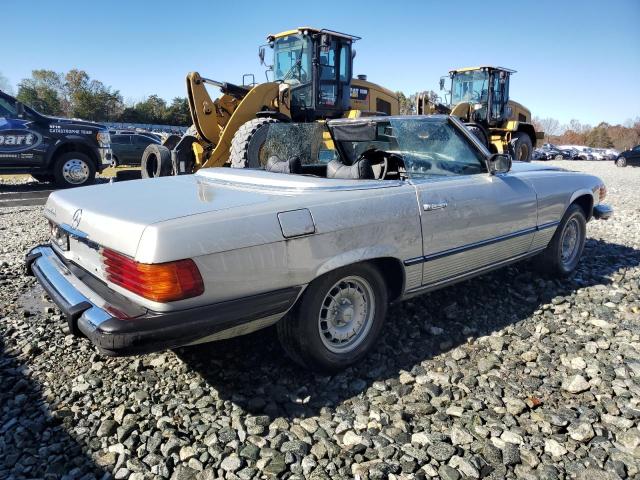 10704412032553 - 1976 MERCEDES-BENZ 450 SL SILVER photo 3