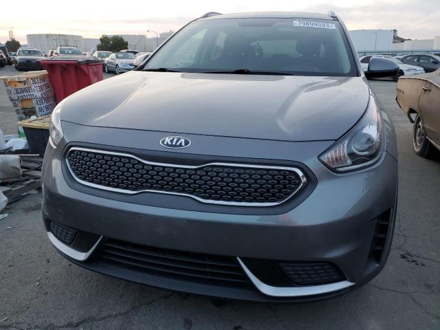 KNDCB3LC2H5104079 - 2017 KIA NIRO FE GRAY photo 5