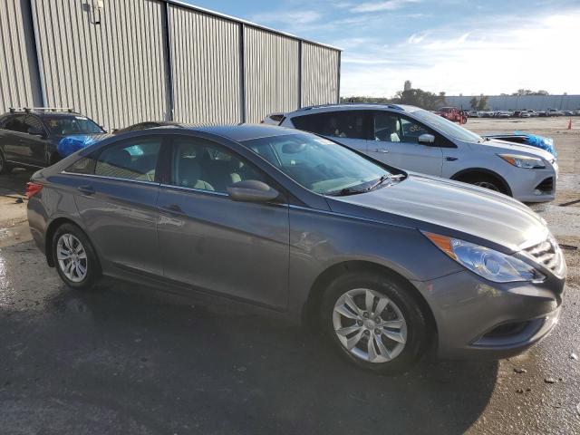 5NPEB4AC2CH321867 - 2012 HYUNDAI SONATA GLS GRAY photo 4