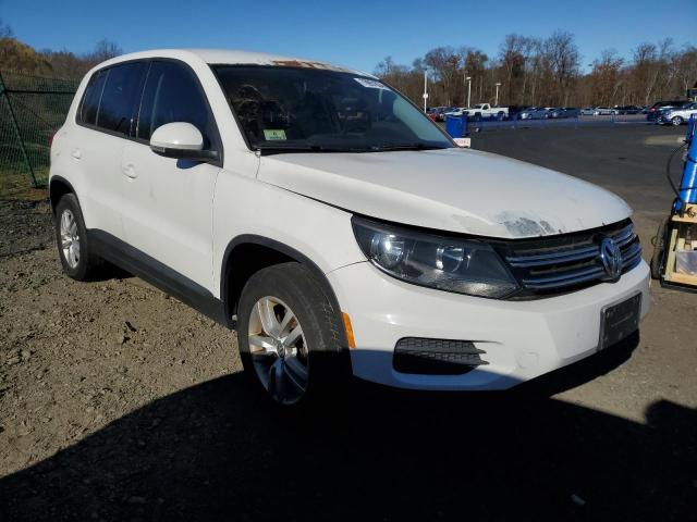 WVGBV3AX8DW567997 - 2013 VOLKSWAGEN TIGUAN S WHITE photo 4