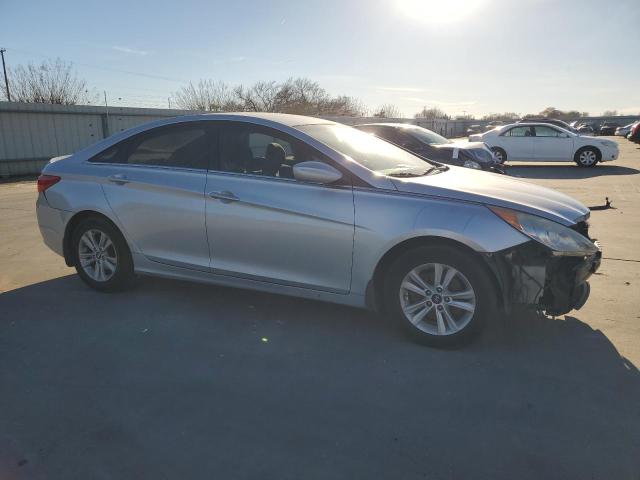 5NPEB4AC2DH671128 - 2013 HYUNDAI SONATA GLS SILVER photo 4