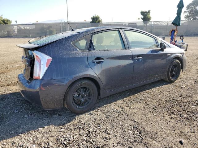 JTDKN3DU8F1923662 - 2015 TOYOTA PRIUS GRAY photo 3