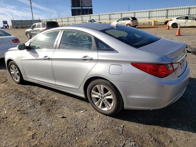 5NPEB4AC4CH333373 - 2012 HYUNDAI SONATA GLS SILVER photo 2