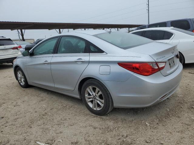 5NPEB4ACXDH577174 - 2013 HYUNDAI SONATA GLS SILVER photo 2