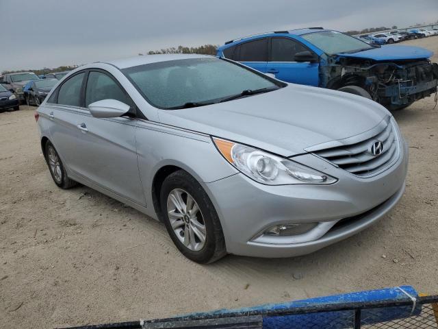 5NPEB4ACXDH577174 - 2013 HYUNDAI SONATA GLS SILVER photo 4