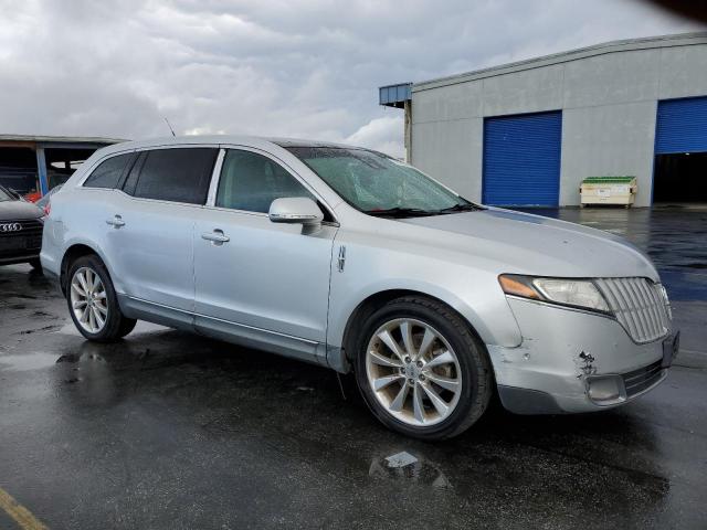 2LMHJ5AT2CBL54630 - 2012 LINCOLN MKT SILVER photo 4