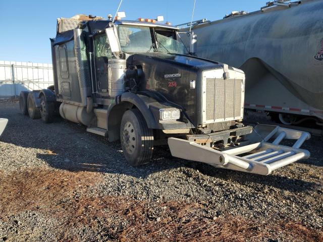 2005 KENWORTH CONSTRUCTI T800, 