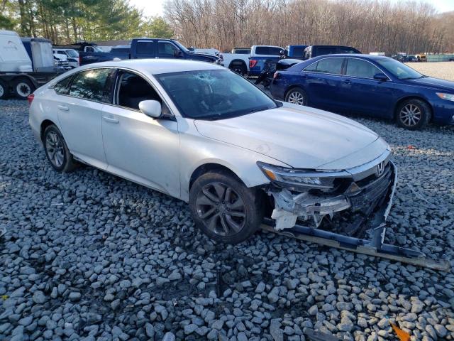 1HGCV1F18LA132556 - 2020 HONDA ACCORD LX WHITE photo 4