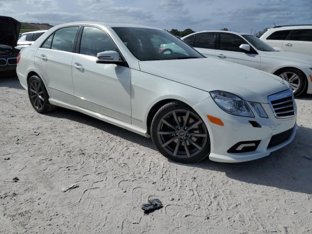 WDDHF5GB5AA093699 - 2010 MERCEDES-BENZ E 350 WHITE photo 4