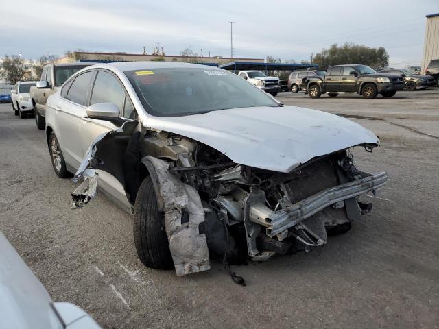 3FA6P0G72FR105596 - 2015 FORD FUSION S SILVER photo 4