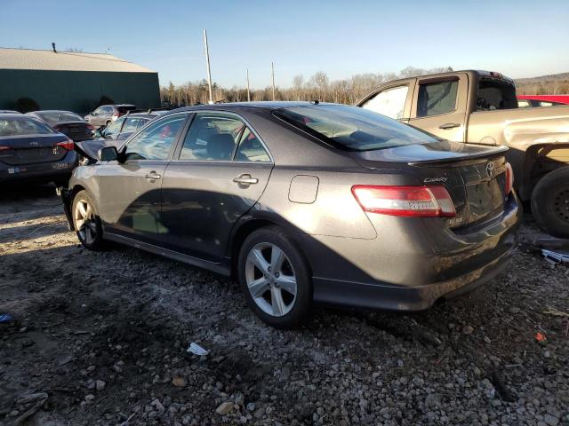 4T1BF3EK3BU647325 - 2011 TOYOTA CAMRY BASE GRAY photo 2