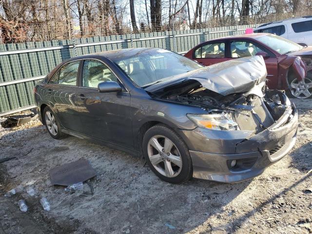 4T1BF3EK3BU647325 - 2011 TOYOTA CAMRY BASE GRAY photo 4