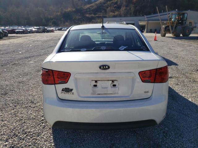 KNAFU4A22D5723957 - 2013 KIA FORTE EX WHITE photo 6