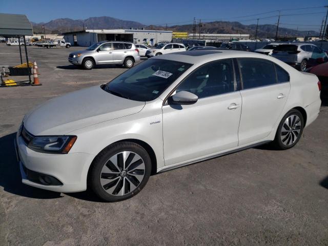 3VW637AJ8DM241385 - 2013 VOLKSWAGEN JETTA HYBRID WHITE photo 1