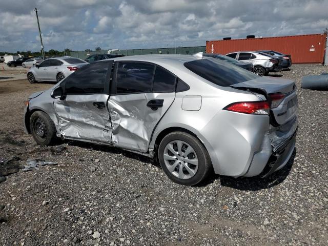 5YFEPRAEXLP111908 - 2020 TOYOTA COROLLA LE Silber Foto 2