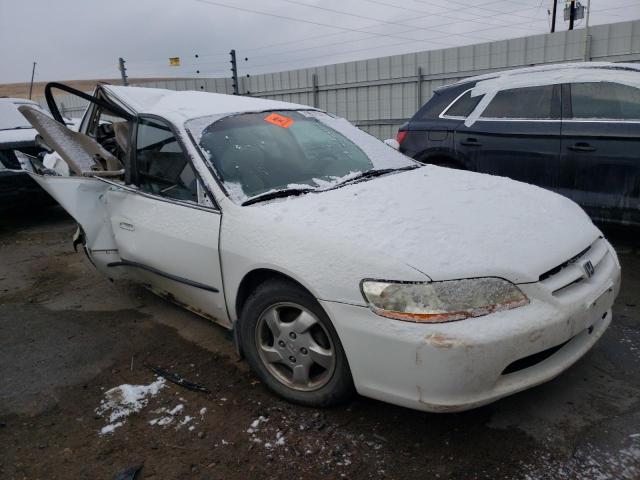 1HGCG5640XA105496 - 1999 HONDA ACCORD LX WHITE photo 4