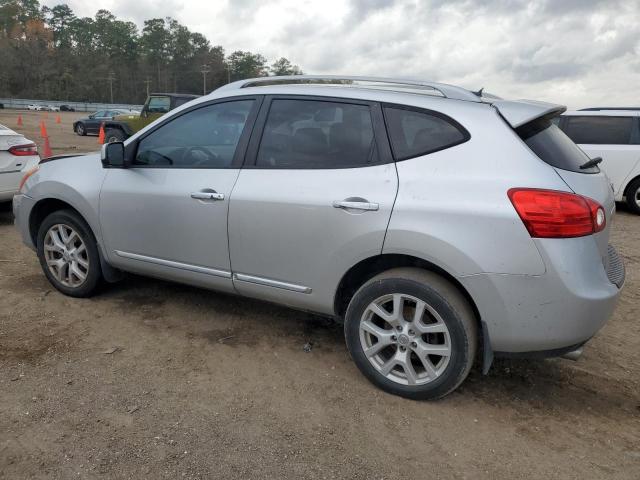 JN8AS5MT0DW010938 - 2013 NISSAN ROGUE S SILVER photo 2