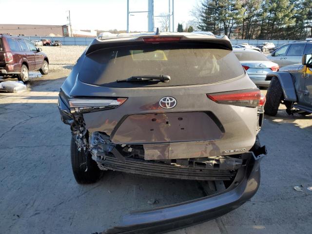 5TDHZRBH9MS111200 - 2021 TOYOTA HIGHLANDER XLE GRAY photo 6
