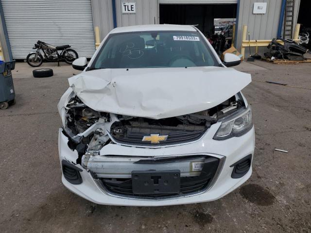 1G1JG6SH8H4153115 - 2017 CHEVROLET SONIC WHITE photo 5