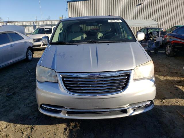 2A4RR8DG4BR633798 - 2011 CHRYSLER TOWN & COU TOURING L SILVER photo 5