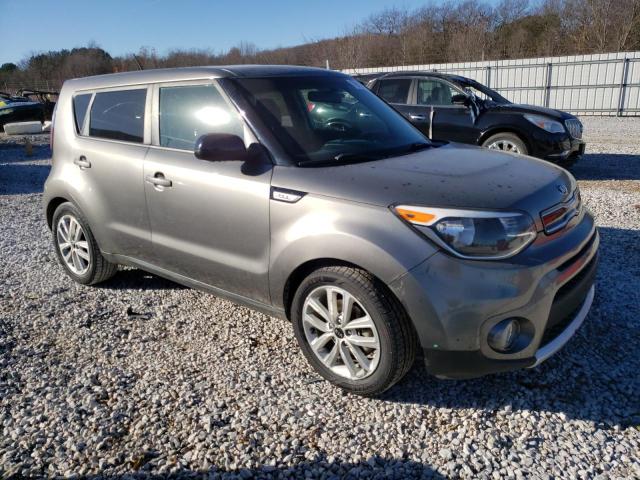 KNDJP3A58J7594969 - 2018 KIA SOUL + GRAY photo 4