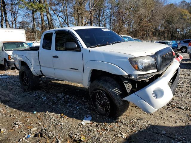 5TETU62N56Z219381 - 2006 TOYOTA TACOMA PRERUNNER ACCESS CAB WHITE photo 4