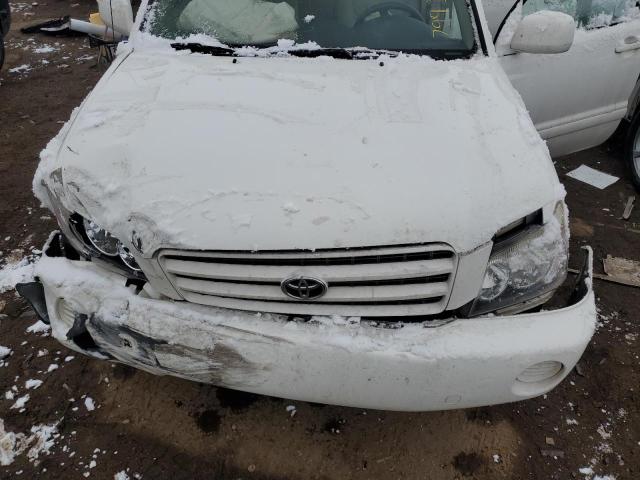 JTEHD21A220013194 - 2002 TOYOTA HIGHLANDER WHITE photo 11