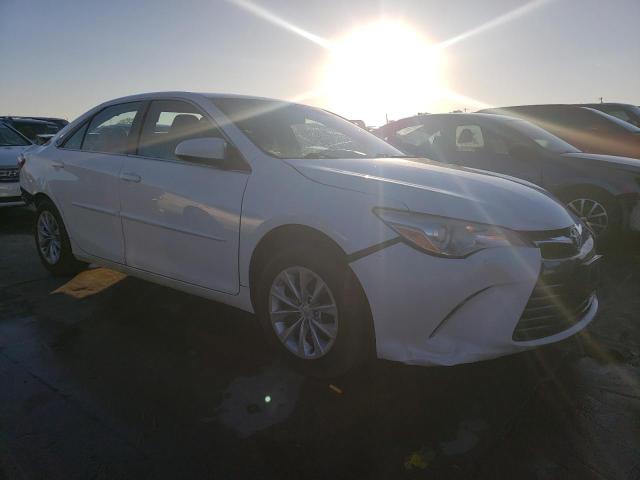 4T1BF1FK0FU937790 - 2015 TOYOTA CAMRY LE WHITE photo 4