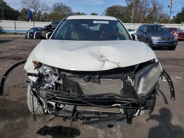 KNMAT2MT1GP614259 - 2016 NISSAN ROGUE S WHITE photo 5