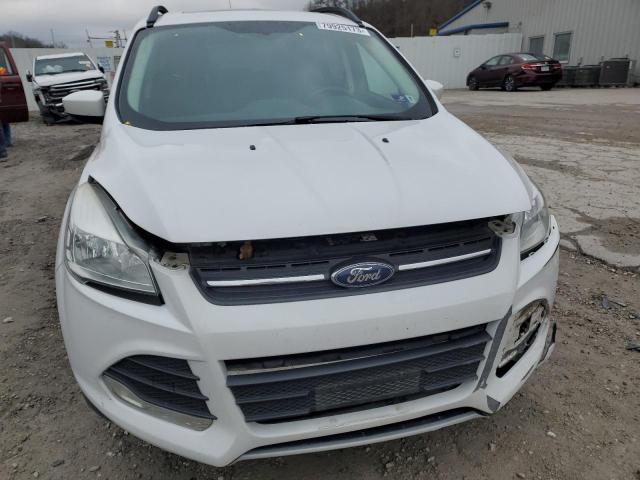 1FMCU9G90GUC39122 - 2016 FORD ESCAPE SE WHITE photo 5