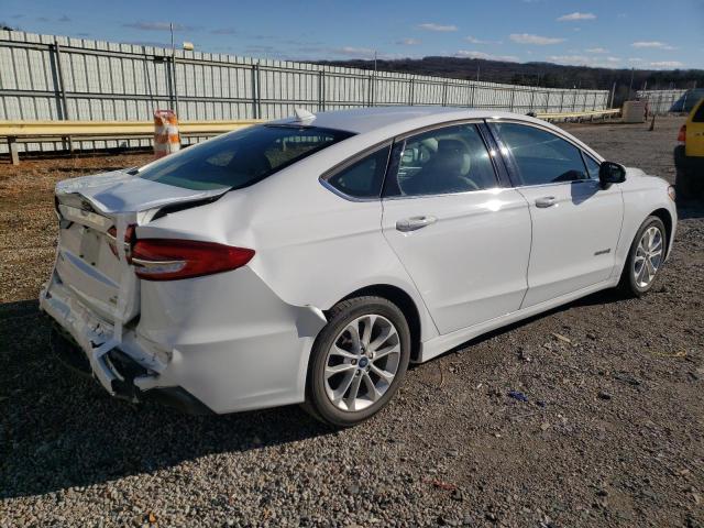 3FA6P0LU6KR144987 - 2019 FORD FUSION SE WHITE photo 3