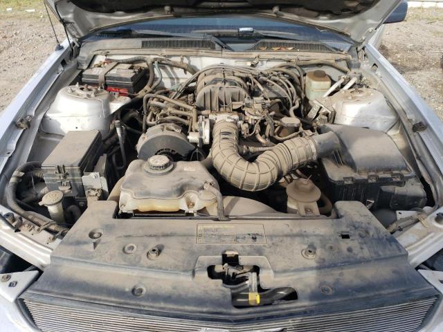 1ZVFT80N755144602 - 2005 FORD MUSTANG SILVER photo 11