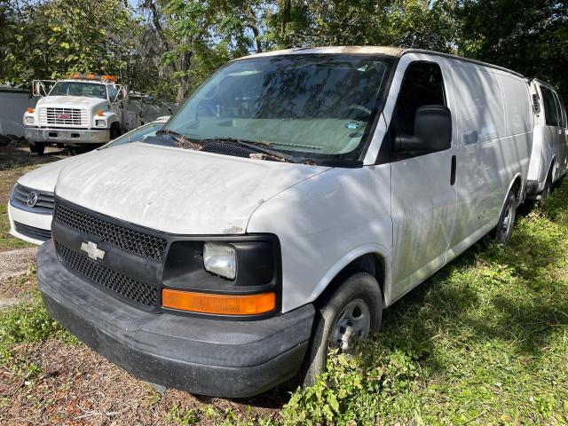 1GCFG15XX71124606 - 2007 CHEVROLET EXPRESS G1 WHITE photo 2