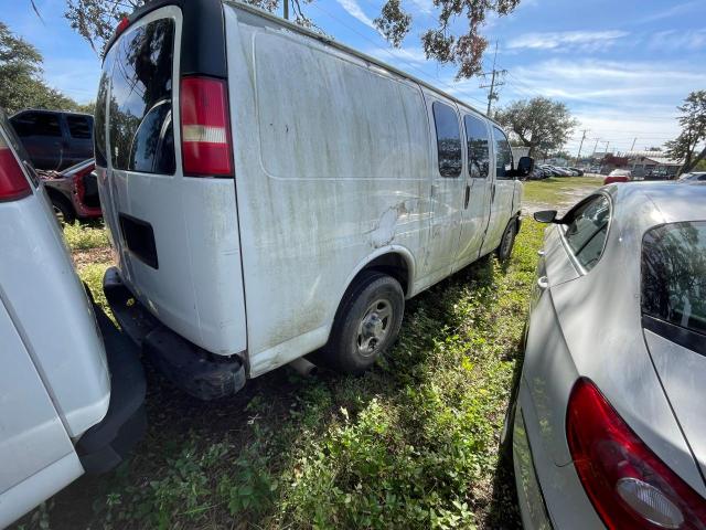 1GCFG15XX71124606 - 2007 CHEVROLET EXPRESS G1 WHITE photo 4