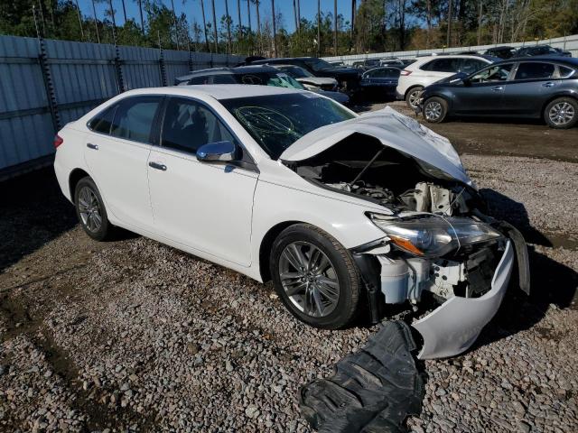 4T1BF1FK3HU430742 - 2017 TOYOTA CAMRY LE WHITE photo 4