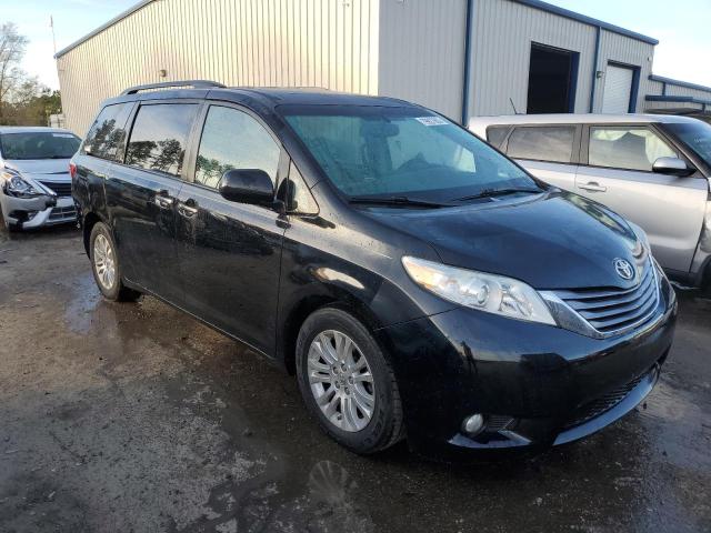 5TDYK3DC4FS575730 - 2015 TOYOTA SIENNA XLE BLACK photo 4