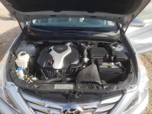 5NPEC4AB7DH593658 - 2013 HYUNDAI SONATA SE SILVER photo 11