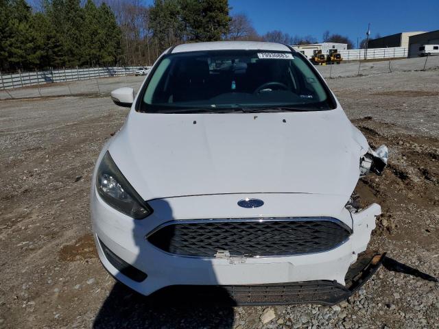 1FADP3K26FL360464 - 2015 FORD FOCUS SE WHITE photo 5