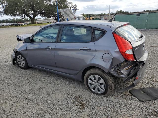 KMHCT5AE0HU346772 - 2017 HYUNDAI ACCENT SE GRAY photo 2