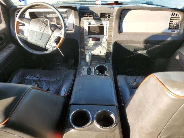 5LMFU28508LJ06915 - 2008 LINCOLN NAVIGATOR შავი ფოტო 8