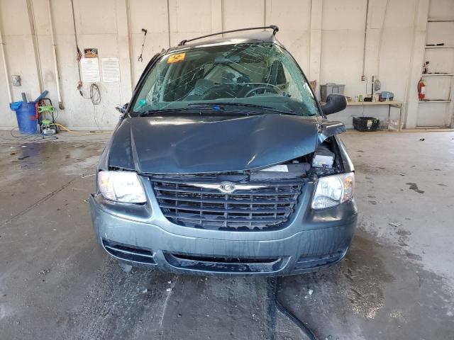 1C4GP45R65B440955 - 2005 CHRYSLER TOWN & COU 蓝色 照片 5