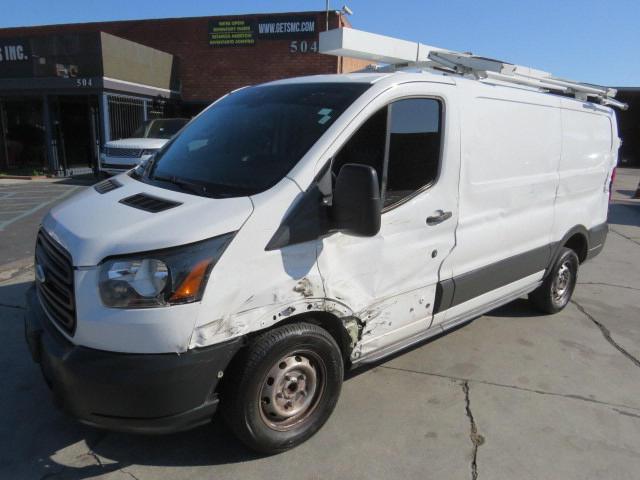 1FTYR1YG9JKA68352 - 2018 FORD TRANSIT T-250 WHITE photo 2