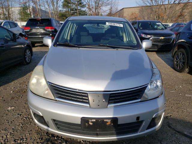 3N1BC13E49L381612 - 2009 NISSAN VERSA S GRAY photo 5