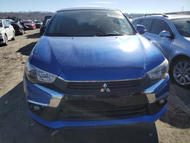 JA4AP3AU6HZ010228 - 2017 MITSUBISHI OUTLANDER ES BLUE photo 5