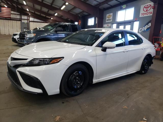 4T1G11AK3PU807385 - 2023 TOYOTA CAMRY SE NIGHT SHADE WHITE photo 1