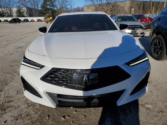 19UUB6F56MA011958 - 2021 ACURA TLX TECH A WHITE photo 5