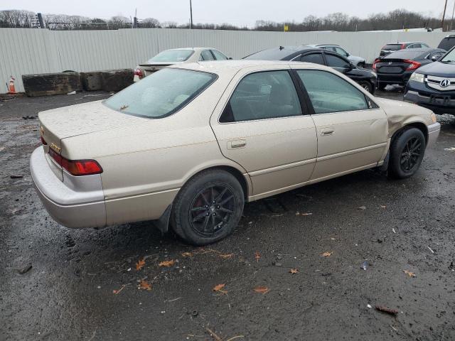 JT2BG22K3W0125493 - 1998 TOYOTA CAMRY CE GOLD photo 3