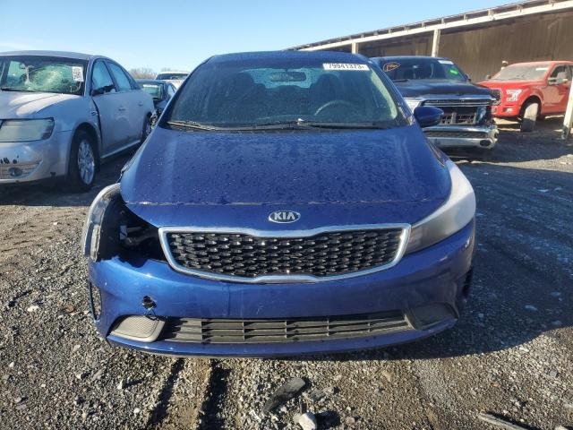 3KPFK4A73JE271182 - 2018 KIA FORTE LX BLUE photo 5