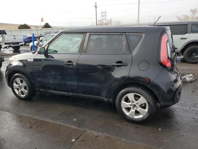 KNDJN2A21J7596892 - 2018 KIA SOUL BLACK photo 2